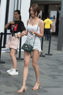 【精选街拍】Vol.3478 甜美动人可爱 [46P-624MB]